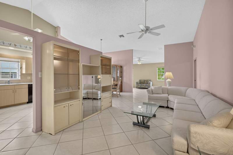 2 bedroom Single Family Residence at 3914 Dafilee Circle, Cypress Lakes 10, West Palm Beach — photo 4