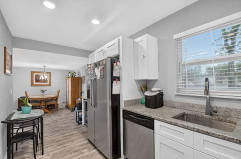 453 Lake Frances Drive, West Palm Beach FL - photo 10 of 47