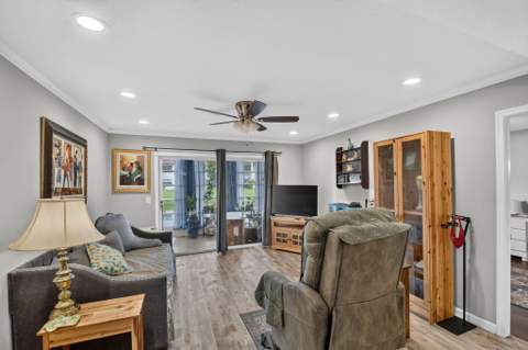453 Lake Frances Drive, West Palm Beach FL - photo 15 of 47