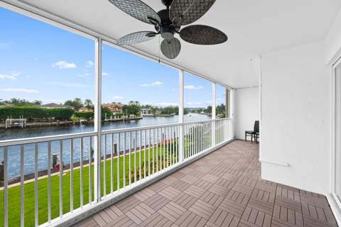 390 N Federal Highway #202, Deerfield Beach FL - photo 23 of 46