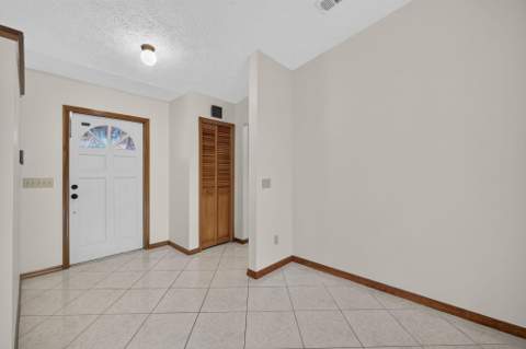 102 SW Evans Avenue, Port St. Lucie FL - photo 10 of 45
