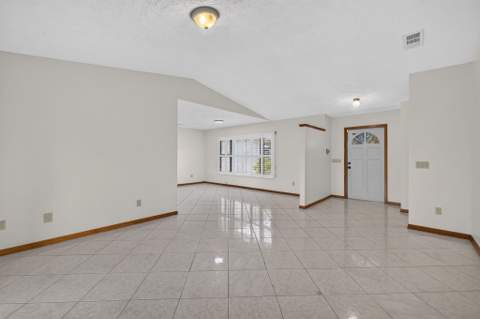 102 SW Evans Avenue, Port St. Lucie FL - photo 12 of 45