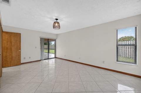 102 SW Evans Avenue, Port St. Lucie FL - photo 22 of 45
