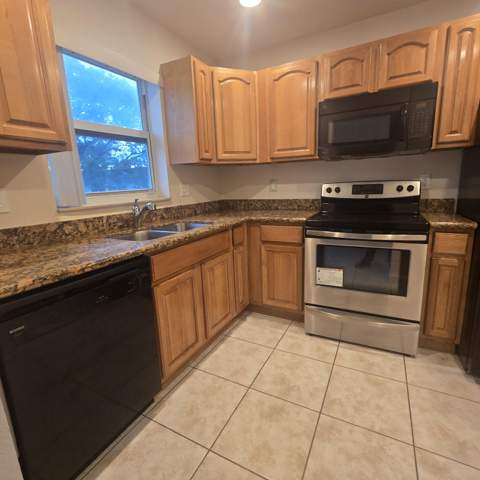 1849 NW 54th Terrace #Dd3, Lauderhill FL - photo 9 of 10