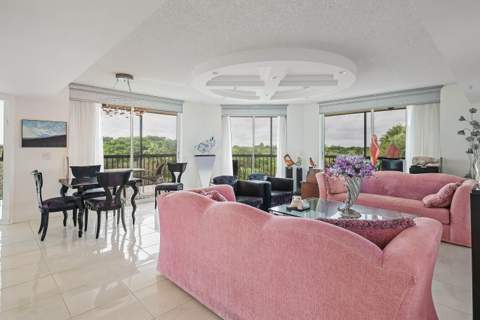 5301 Fountains Drive #501, Lake Worth FL - photo 10 of 46