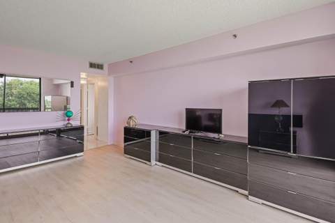 5301 Fountains Drive #501, Lake Worth FL - photo 23 of 46