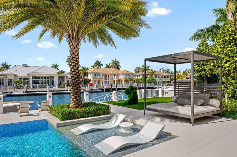 6 bedroom Single Family Residence at 2520 Del Lago Drive, Del Lago Isle, Fort Lauderdale — photo 4