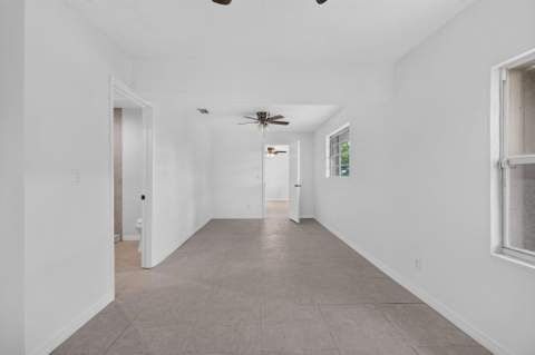 913 SE 10th Street, Stuart FL - photo 18 of 32