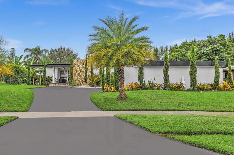 5 bedroom Single Family Residence at 3210 Medinah Circle, Palm Beach Natl Golf And Country Club , Lake Worth — photo 2