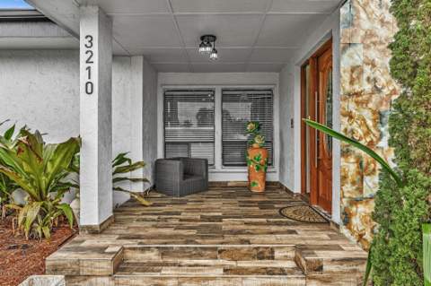 3210 Medinah Circle, Lake Worth FL - photo 6 of 67