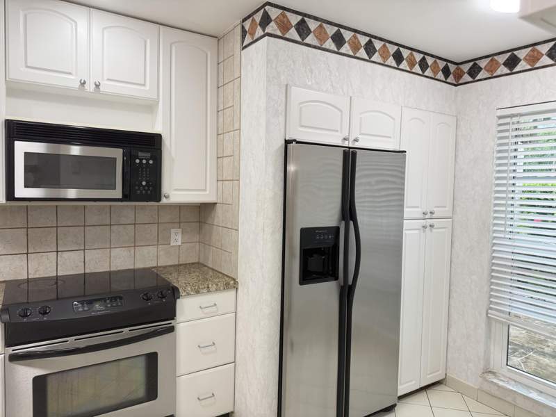 2 bedroom Villa at 6820 Moonlit dr Drive, Camelot Village Sec 4, Delray Beach — photo 4