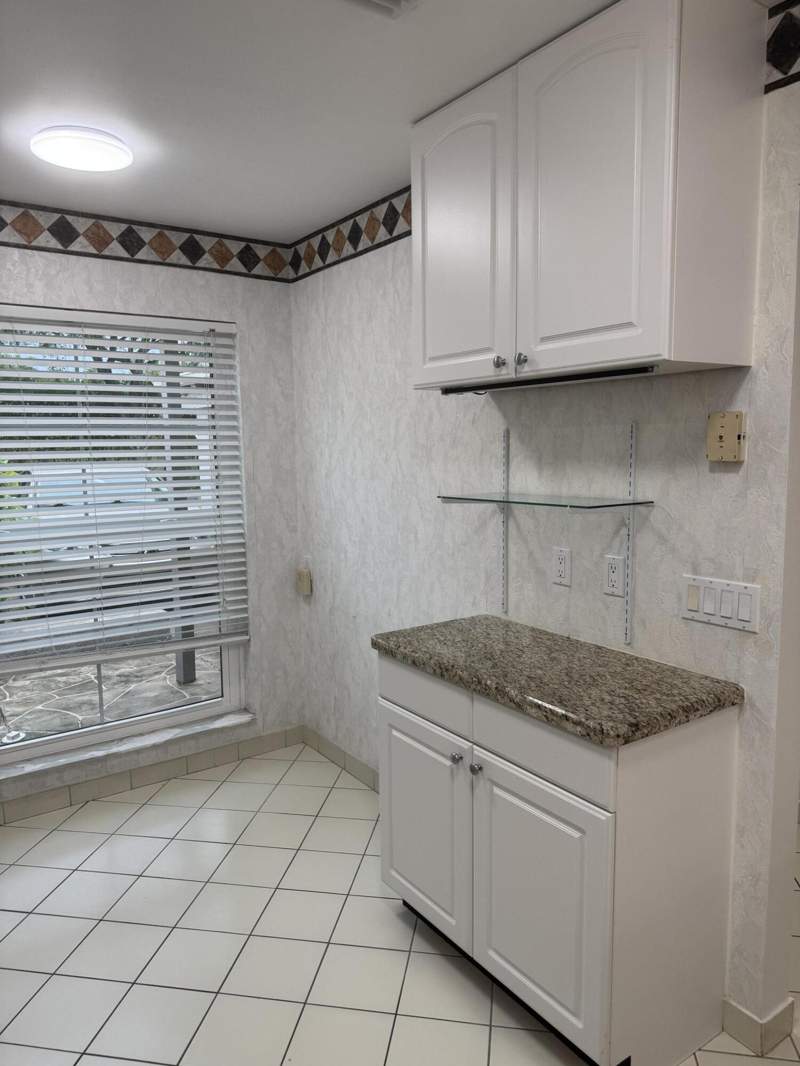 2 bedroom Villa at 6820 Moonlit dr Drive, Camelot Village Sec 4, Delray Beach — photo 5