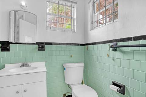 5014 Spruce Avenue, West Palm Beach FL - photo 21 of 35