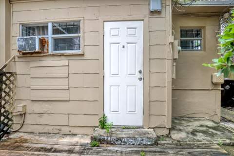 5014 Spruce Avenue, West Palm Beach FL - photo 16 of 35