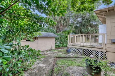 5014 Spruce Avenue, West Palm Beach FL - photo 23 of 35