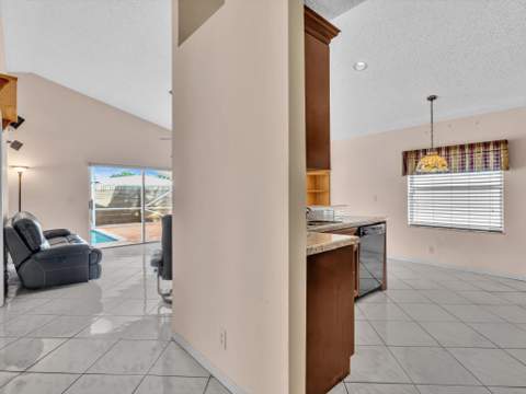 12535 SW 7th Place, Davie FL - photo 23 of 53