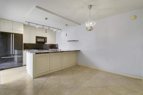 2218 22nd Way, West Palm Beach FL - photo 15 of 31