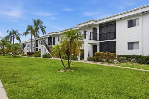 14898 Wedgefield Drive #208, Delray Beach FL - photo 17 of 22