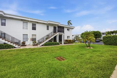 14898 Wedgefield Drive #208, Delray Beach FL - photo 20 of 22