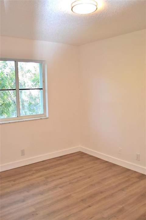 4361 Dogwood Circle, Weston FL - photo 13 of 22