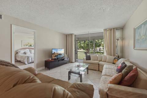 811 S Hollybrook Drive #202, Pembroke Pines FL - photo 11 of 51
