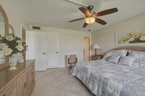 811 S Hollybrook Drive #202, Pembroke Pines FL - photo 16 of 51