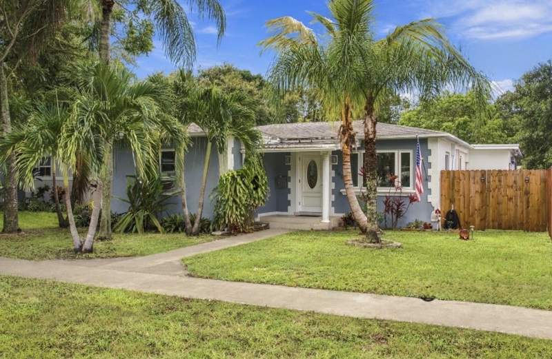 3 bedroom Single Family Residence at 245 SW 5th Street, Dania Heights, Dania Beach — photo 2
