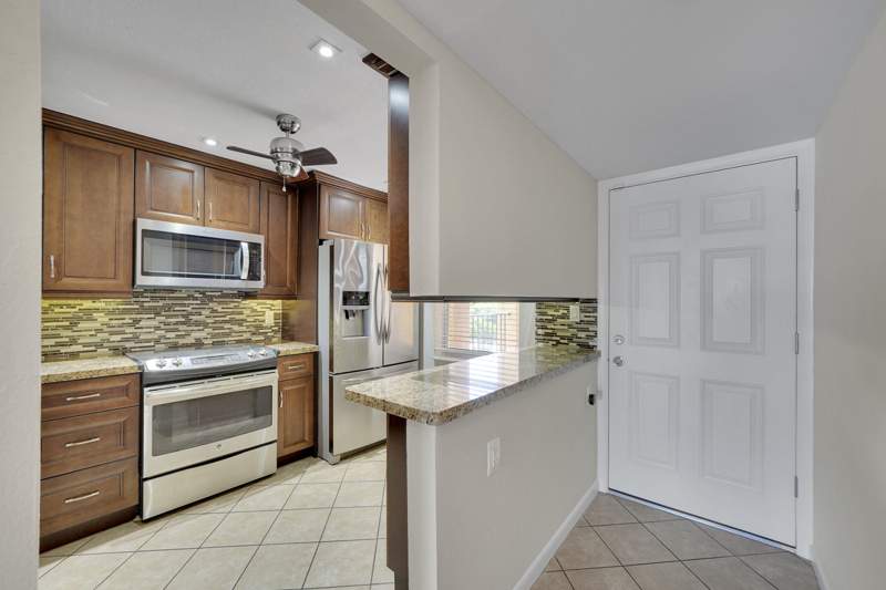 2 bedroom Condominium at 777 S Federal Highway #305O, Island Club Four Condo, Pompano Beach — photo 3
