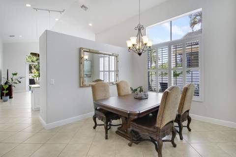 8161 Cypress Point Road, West Palm Beach FL - photo 6 of 41