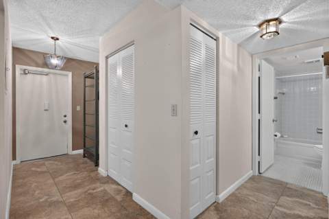 7640 NW 18th Street #105, Margate FL - photo 9 of 29