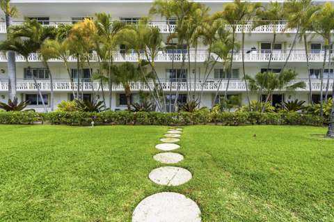 139 Sunrise Avenue #102, Palm Beach FL - photo 6 of 20