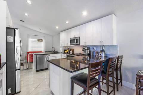 6734 Lake Nona Place, Lake Worth FL - photo 15 of 57