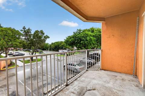 6960 SW 39th Street #207e, Davie FL - photo 24 of 36