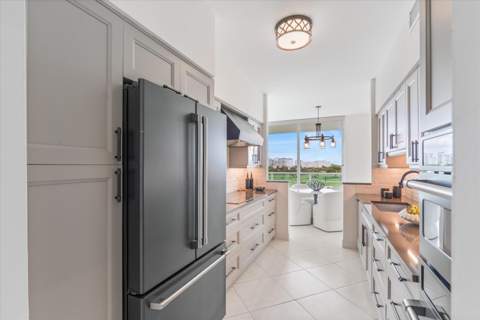 500 SE Mizner Boulevard #A504, Boca Raton FL - photo 11 of 46