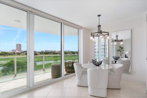 500 SE Mizner Boulevard #A504, Boca Raton FL - photo 7 of 46