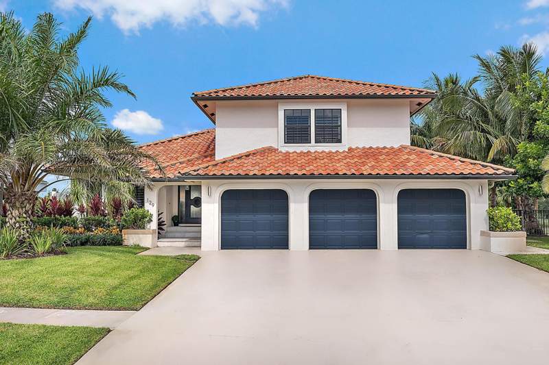 3 bedroom Single Family Residence at 129 Olympus Way, Olympus, Jupiter — photo 5