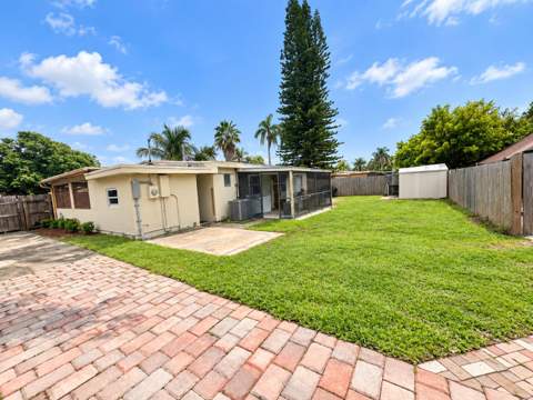 2205 NE 4th Court, Boynton Beach FL - photo 18 of 23
