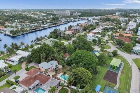 460 SE 18th Avenue, Deerfield Beach FL - photo 22 of 46