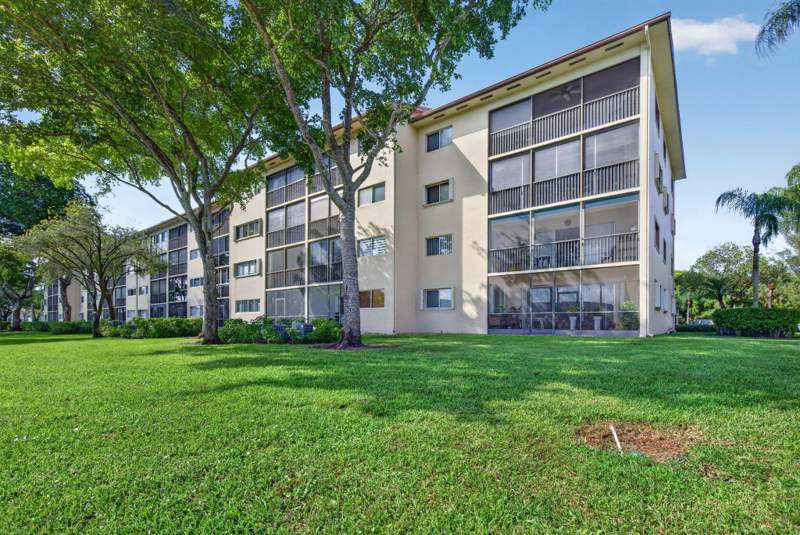 1 bedroom Condominium at 801 SW 141st Avenue #302O, Suffolk At Century Village, Pembroke Pines — photo 2