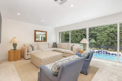 250 Murray Road, West Palm Beach FL - photo 10 of 45
