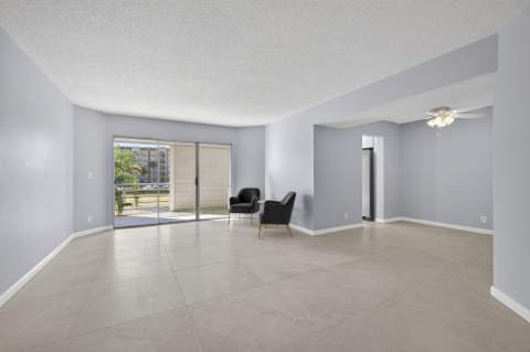 3590 Via Poinciana #202, Lake Worth FL - photo 21 of 65