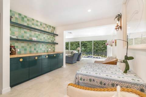 250 Murray Road, West Palm Beach FL - photo 8 of 45
