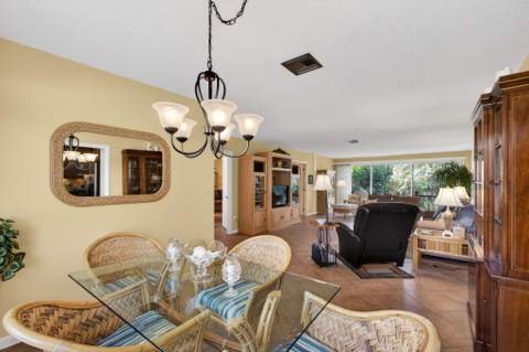 17 SE Turtle Creek Drive #D, Jupiter FL - photo 7 of 36