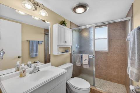17 SE Turtle Creek Drive #D, Jupiter FL - photo 15 of 36