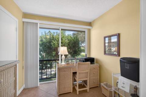 17 SE Turtle Creek Drive #D, Jupiter FL - photo 18 of 36