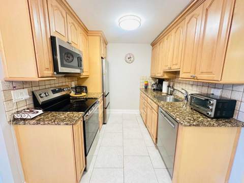 310 Grantham A, Deerfield Beach FL - photo 6 of 36