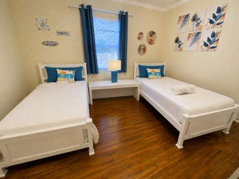 805 S 26th Avenue, Hollywood FL - photo 10 of 13
