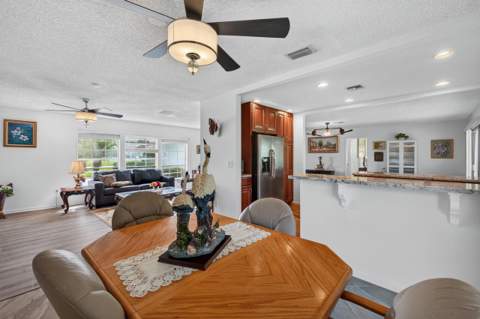 2156 SE Harlow Street, Port St. Lucie FL - photo 10 of 31