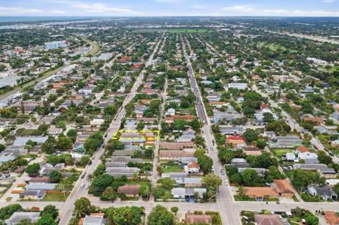 227 S E Street, Lake Worth Beach FL - photo 23 of 34