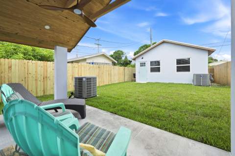 227 S E Street, Lake Worth Beach FL - photo 16 of 34